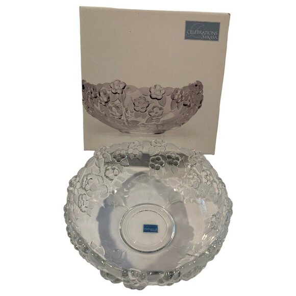 Mikasa Crystal Carmen Collection Frosted Bowl Floral Leaves Serving 8.75"x3.75" - Picture 1 of 12
